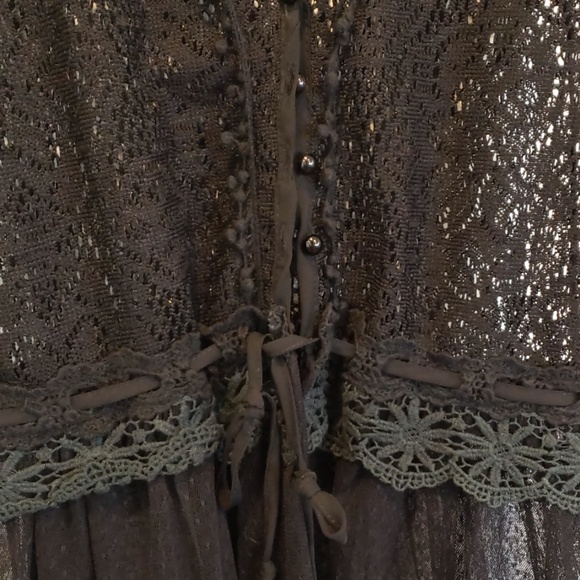 Free wear - Picture 2 of 3